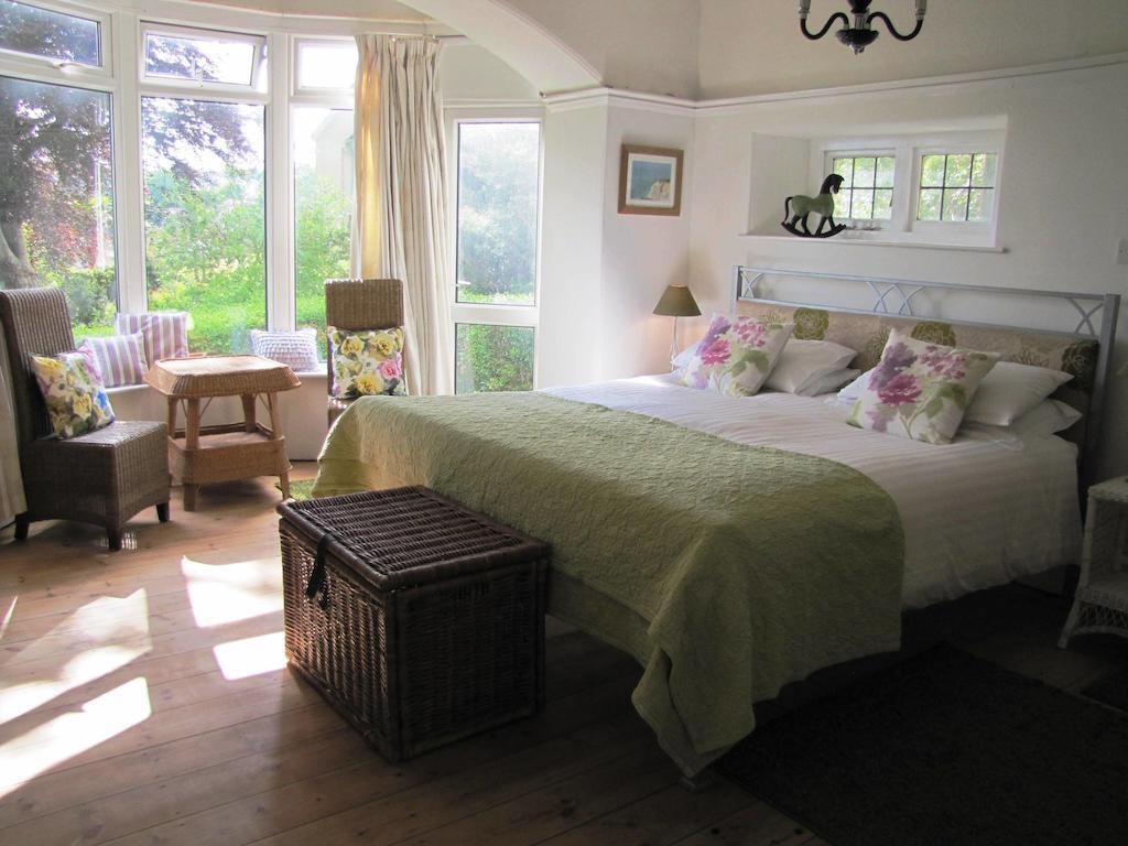 Tregarth House Bed & Breakfast Сейнт Остел Стая снимка